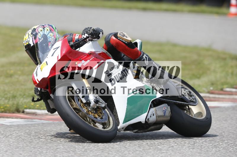 /24 08.06.2025 TZ Motorsport ADR/Gruppe gelb/77
